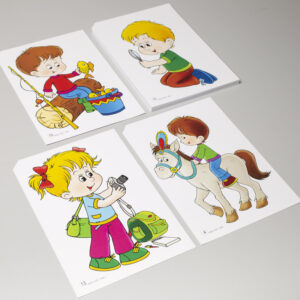 Obrázky detí pri rôznych činnostiach